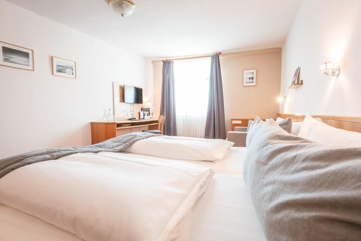 Akzent Hotel Sternen Ульдінген-Мюльгофен Екстер'єр фото